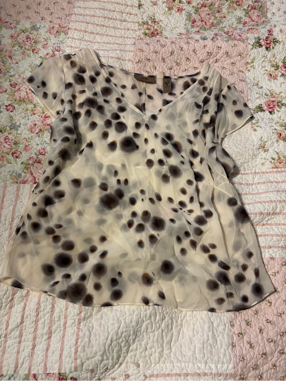 Lightweight V-Neck Dot Print Blouse - Cream and Brown